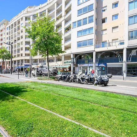 Vue & Terrasse 5 Pers Proche Et Centre Daire Nice